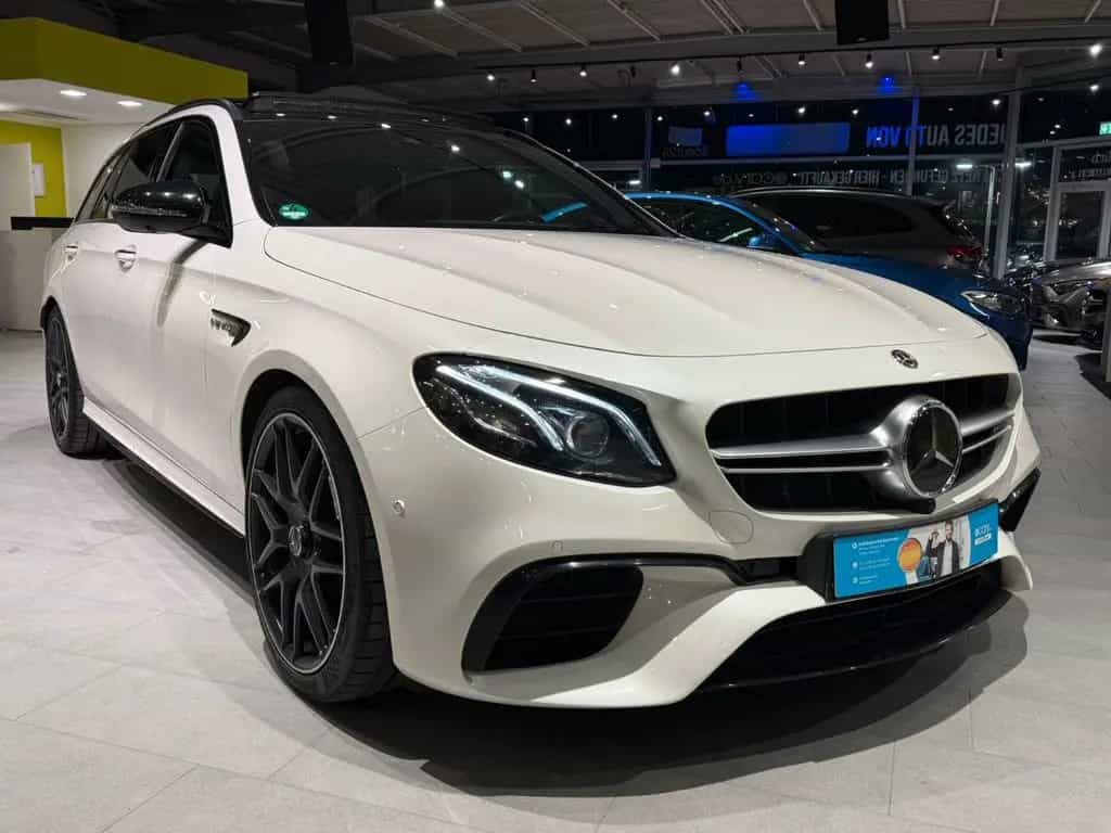 Mercedes-Benz E-Class 63 AMG T-Modell 4Matic*Pano*Memory*Head-up* 03/2018-photo-8