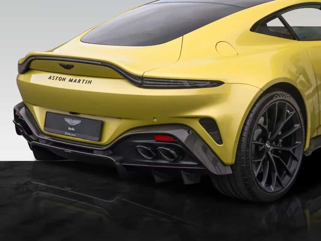 Aston Martin V8 Vantage Vantage MY25 | Carbon Pack | Bowers & Wilkins 04/2026-photo-13