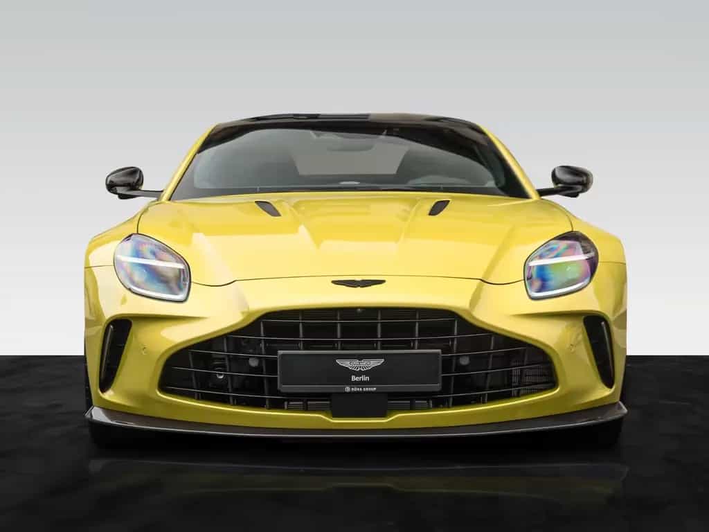 Aston Martin V8 Vantage Vantage MY25 | Carbon Pack | Bowers & Wilkins 04/2026-photo-9