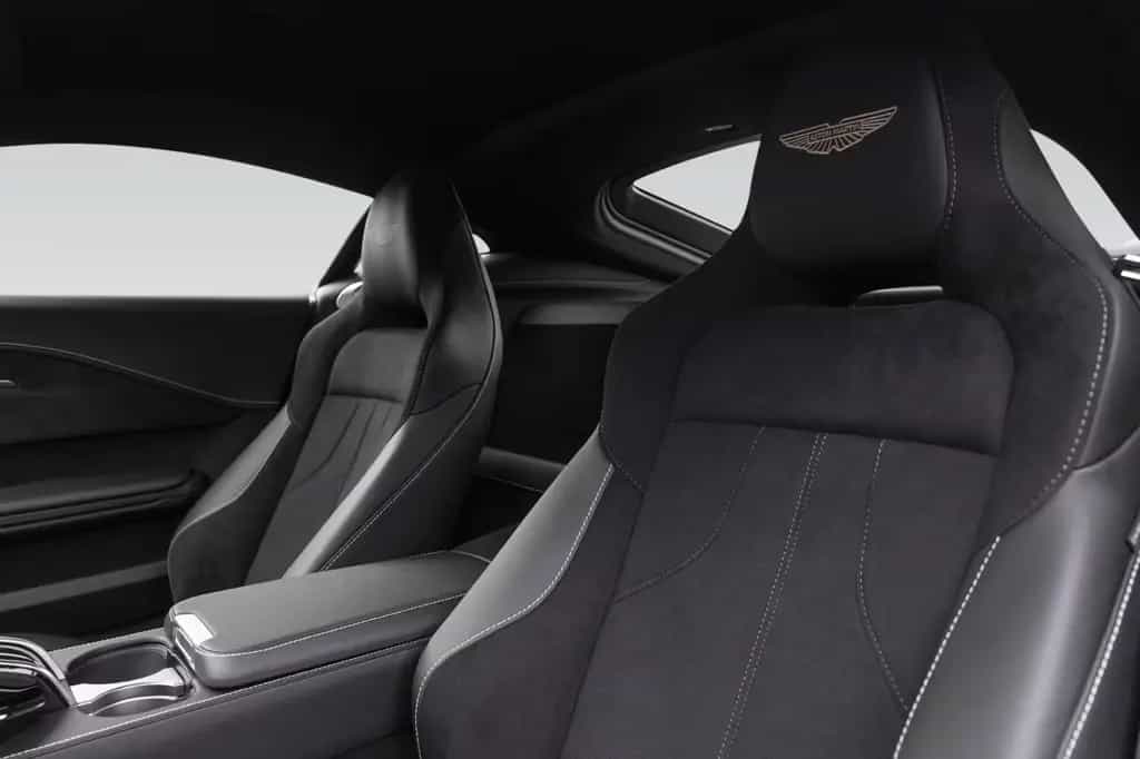 Aston Martin V8 Vantage Vantage MY25 | Onyx Black null-photo-17