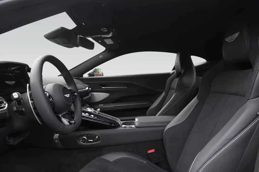Aston Martin V8 Vantage Vantage MY25 | Onyx Black null-photo-27