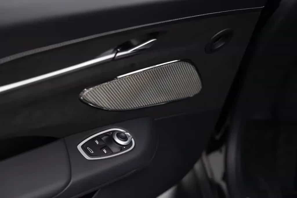 Aston Martin V8 Vantage Vantage MY25 | Onyx Black null-photo-33