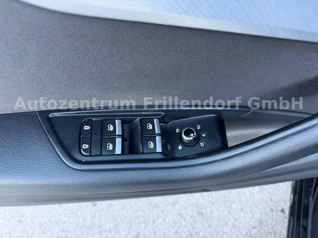 Audi A4 Avant 35 TDI S line AUTOMATIK/LED/AHK!!! 05/2020-photo-17
