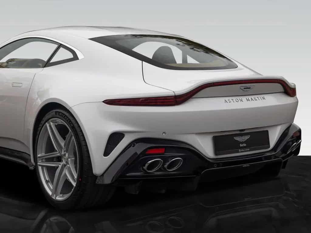 Aston Martin V8 Vantage Vantage MY25 | Zenith White null-photo-14