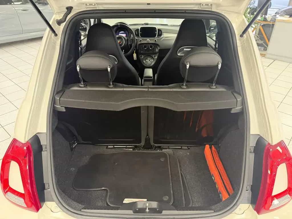 Abarth 595 Turismo Autom*Bi-Xenon*Pano*Klima*Beats*DAB* 10/2018-photo-11