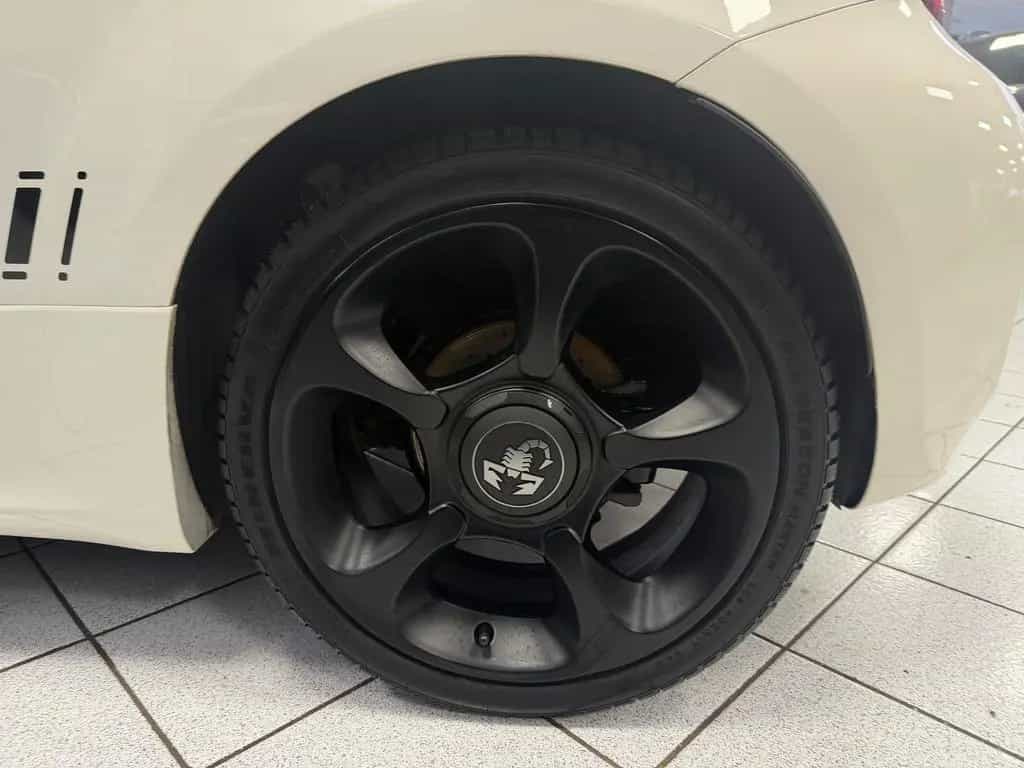 Abarth 595 Turismo Autom*Bi-Xenon*Pano*Klima*Beats*DAB* 10/2018-photo-21