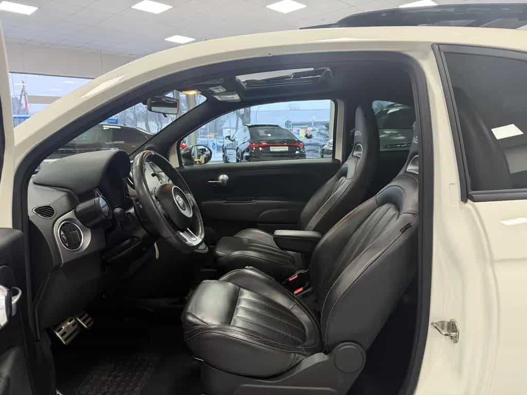 Abarth 595 Turismo Autom*Bi-Xenon*Pano*Klima*Beats*DAB* 10/2018-photo-7