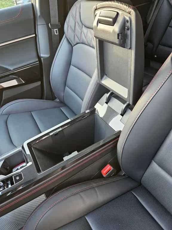 KGM Actyon LUX 4WD 6-Gang Automatik 09/2025-photo-10
