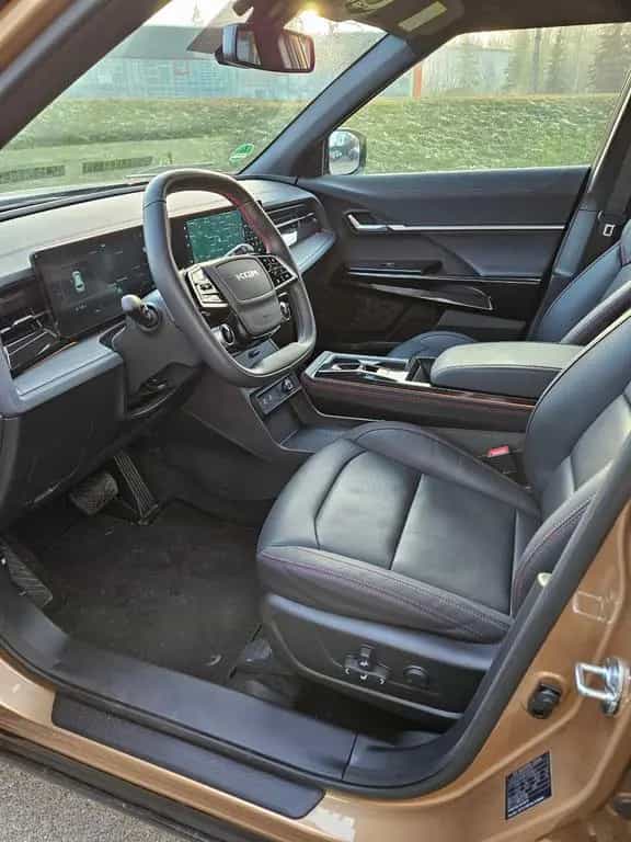 KGM Actyon LUX 4WD 6-Gang Automatik 09/2025-photo-8