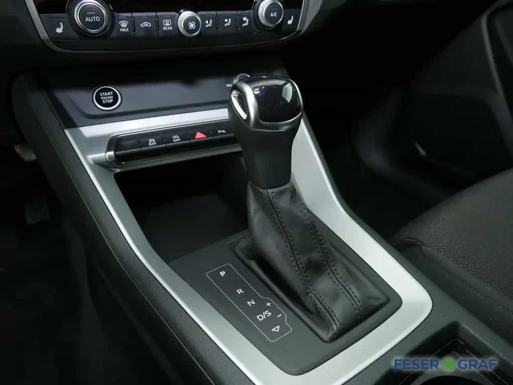 Audi Q3 35 TFSI S tronic S Line Ext LED,Sportsitze 07/2023-photo-8