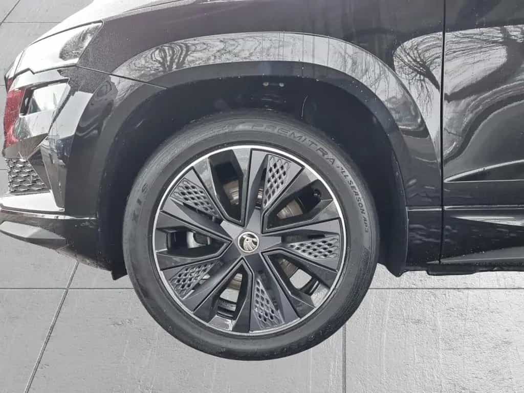 Skoda Karoq Sportline 2.0TSI DSG Navi LED Panorama ACC 03/2025-photo-7