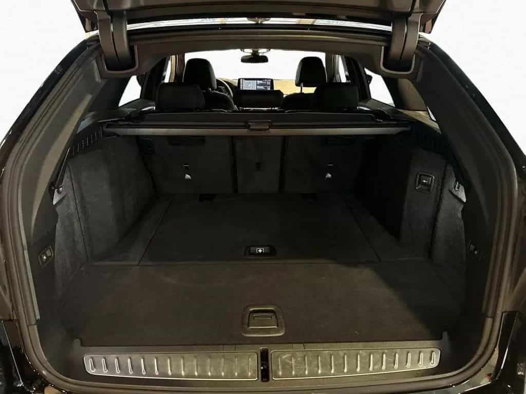 BMW 5 Series 520d xDrive Touring Aut LiCoPro,DAPro,ParkAss 11/2022-photo-15