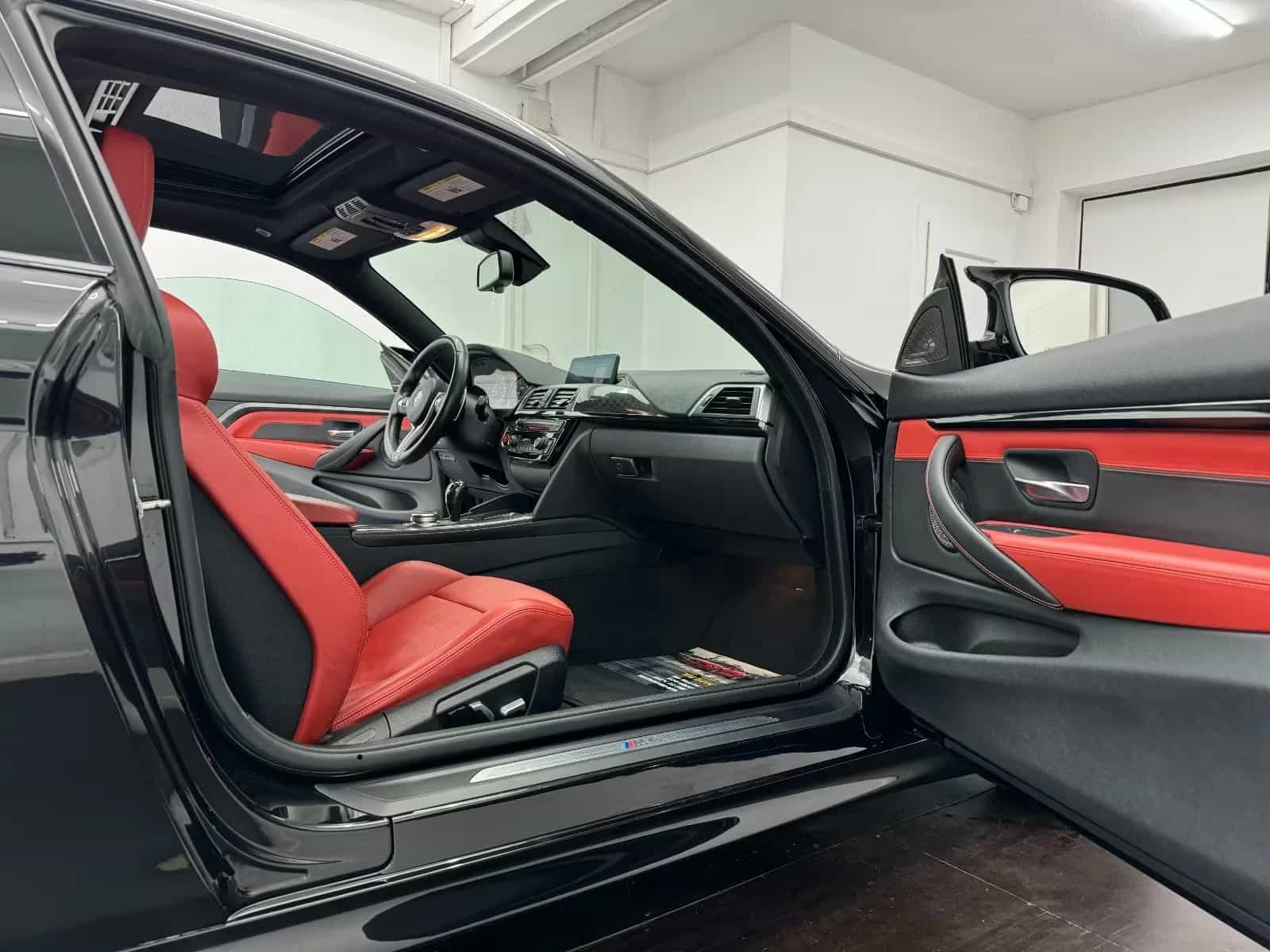 BMW M4 07/2018-photo-11