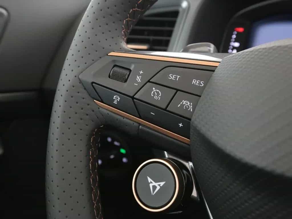 Cupra Ateca VZ 2.0 TSI 300PS 7 Gang DSG 4Drive VZ LED 08/2025-photo-13