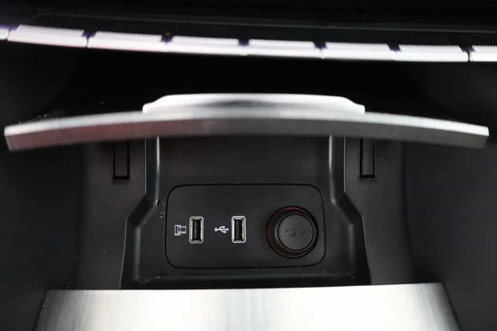 MG HS 1.5 T-GDI Luxury Aut. LED ACC Navi 360° Pano 03/2024-photo-12