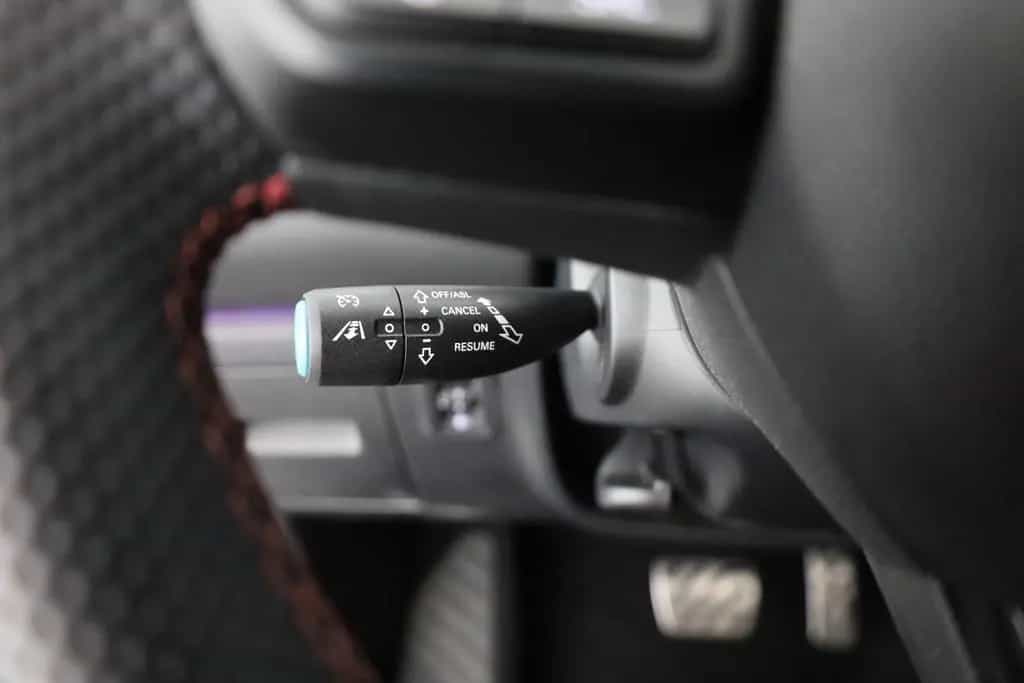MG HS 1.5 T-GDI Luxury Aut. LED ACC Navi 360° Pano 03/2024-photo-17