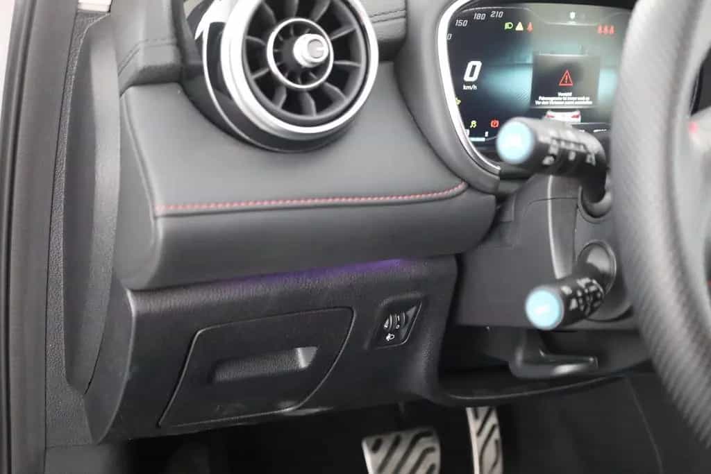 MG HS 1.5 T-GDI Luxury Aut. LED ACC Navi 360° Pano 03/2024-photo-20