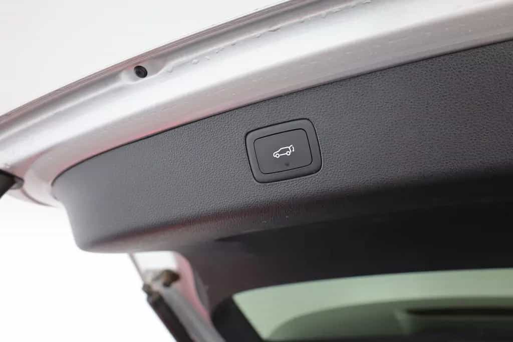 MG HS 1.5 T-GDI Luxury Aut. LED ACC Navi 360° Pano 03/2024-photo-27