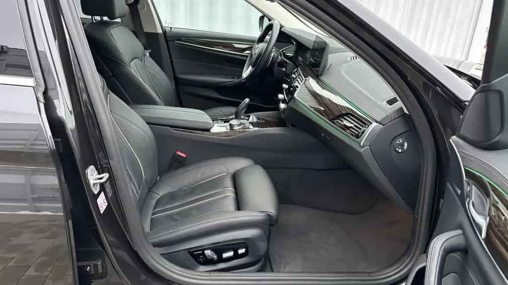 BMW 5 Series 520d xDrive Laser LC Prof AHK HUD RFK Memory LRH 07/2022-photo-11
