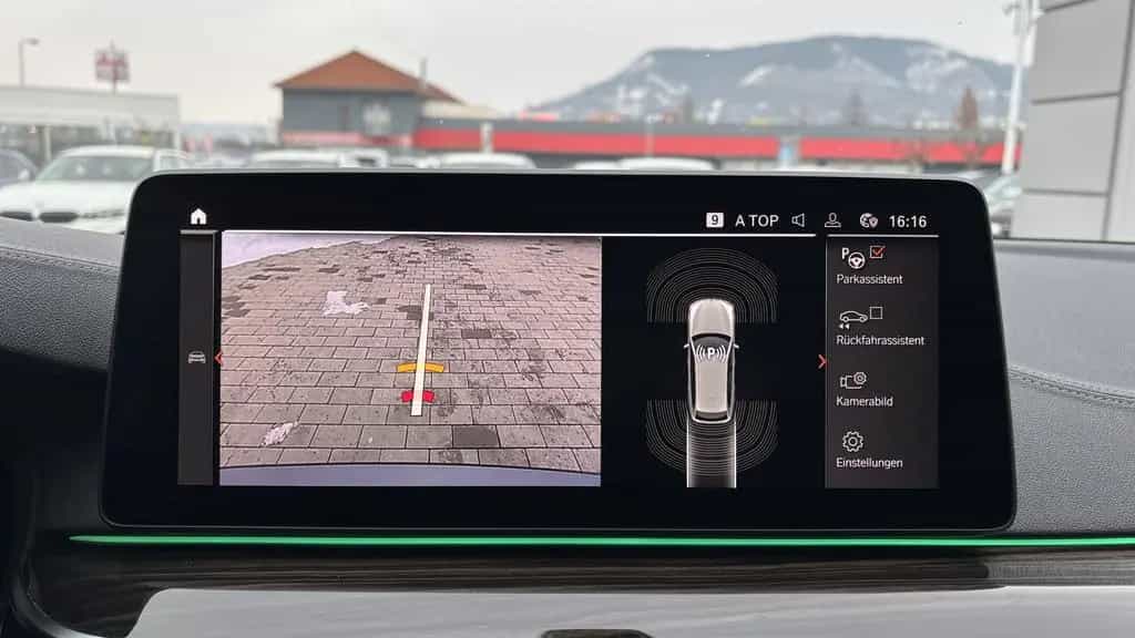 BMW 5 Series 520d xDrive Laser LC Prof AHK HUD RFK Memory LRH 07/2022-photo-18