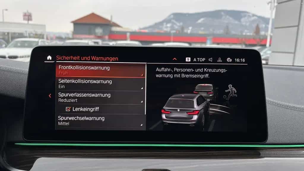 BMW 5 Series 520d xDrive Laser LC Prof AHK HUD RFK Memory LRH 07/2022-photo-33