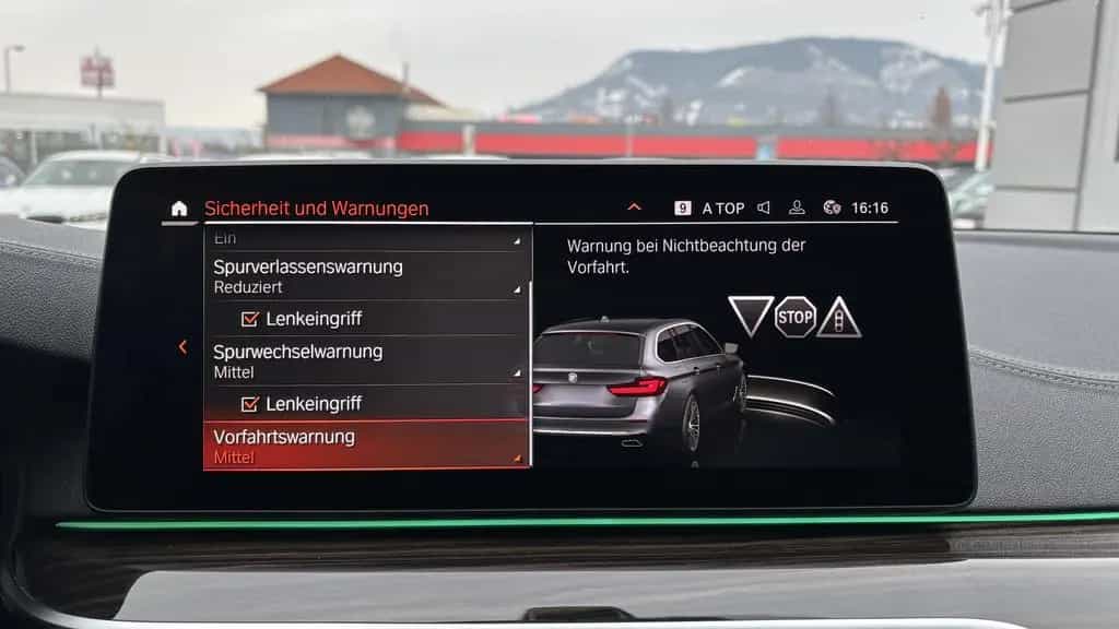 BMW 5 Series 520d xDrive Laser LC Prof AHK HUD RFK Memory LRH 07/2022-photo-34