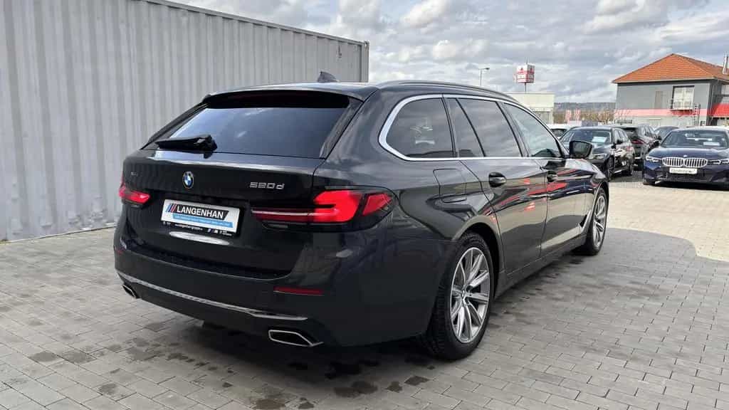 BMW 5 Series 520d xDrive Laser LC Prof AHK HUD RFK Memory LRH 07/2022-photo-4
