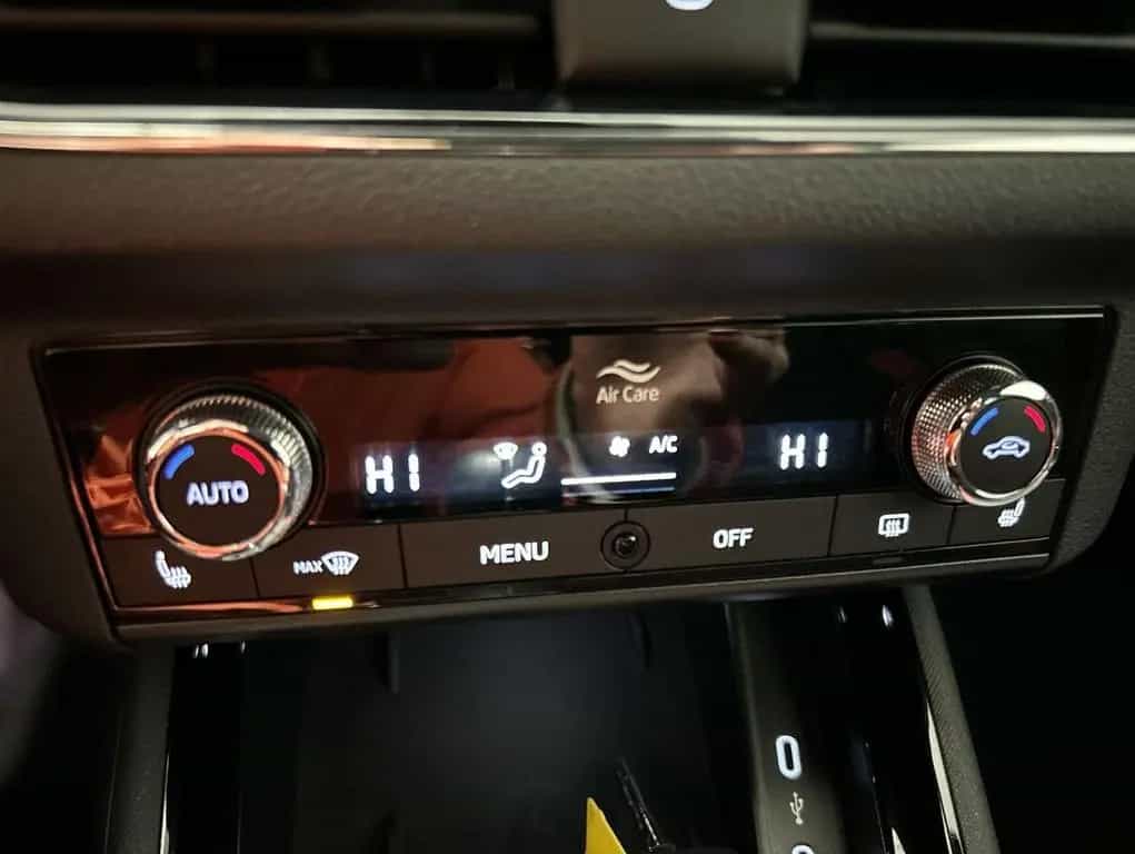 Skoda Kamiq 1.5 TSI Monte Carlo 10/2021-photo-14
