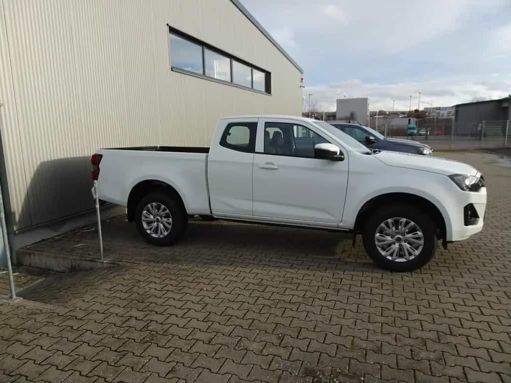 Isuzu D-Max Space Cab 1,9 4WD "LS" null-photo-1