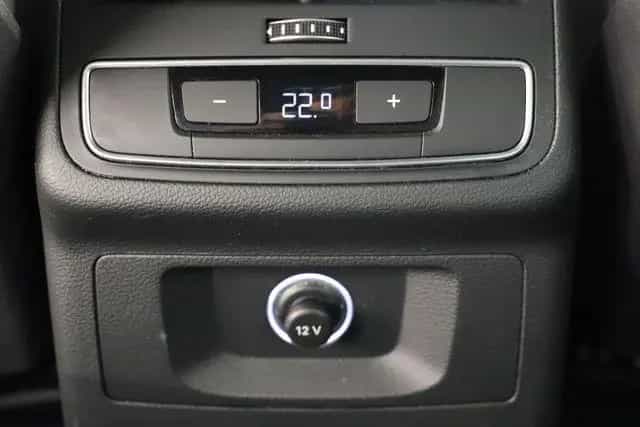 Audi A4 Avant 40TFSI 190PS advanced Virtual ACC LED 11/2019-photo-34