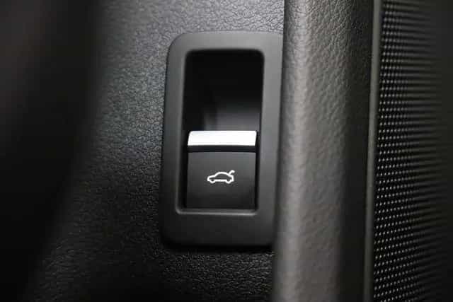 Audi A4 Avant 40TFSI 190PS advanced Virtual ACC LED 11/2019-photo-37