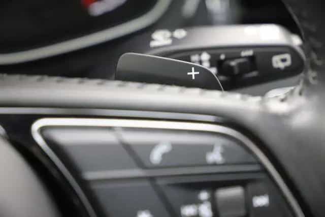 Audi A4 Avant 40TFSI 190PS advanced Virtual ACC LED 11/2019-photo-41