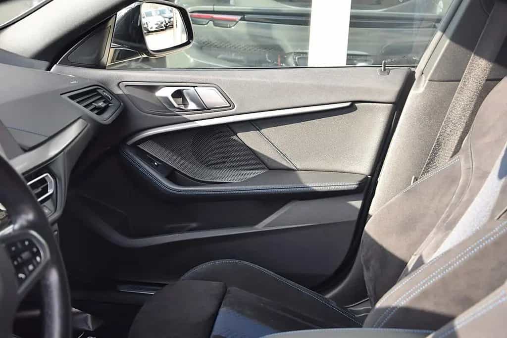 BMW 2 Series 218d Gran Coupe Aut. *M Shadow Line* 01/2021-photo-4