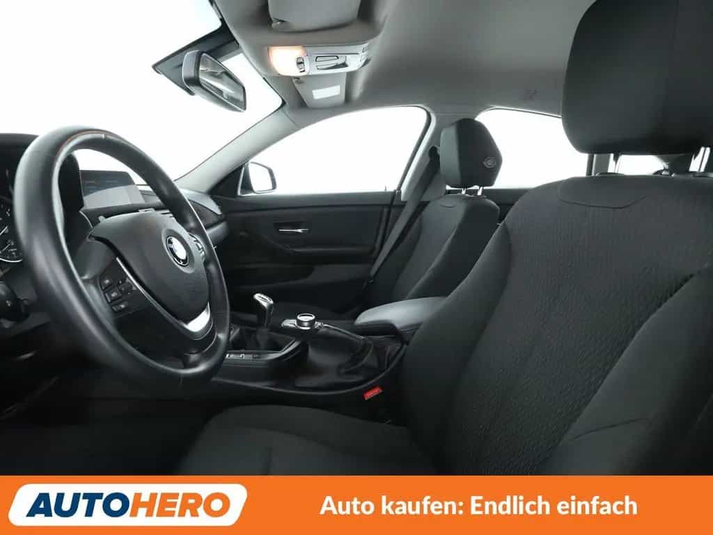 BMW 4 Series 420i Gran Coupé Advantage *LED*TEMPO*SHZ*PDC*NAV 07/2017-photo-9