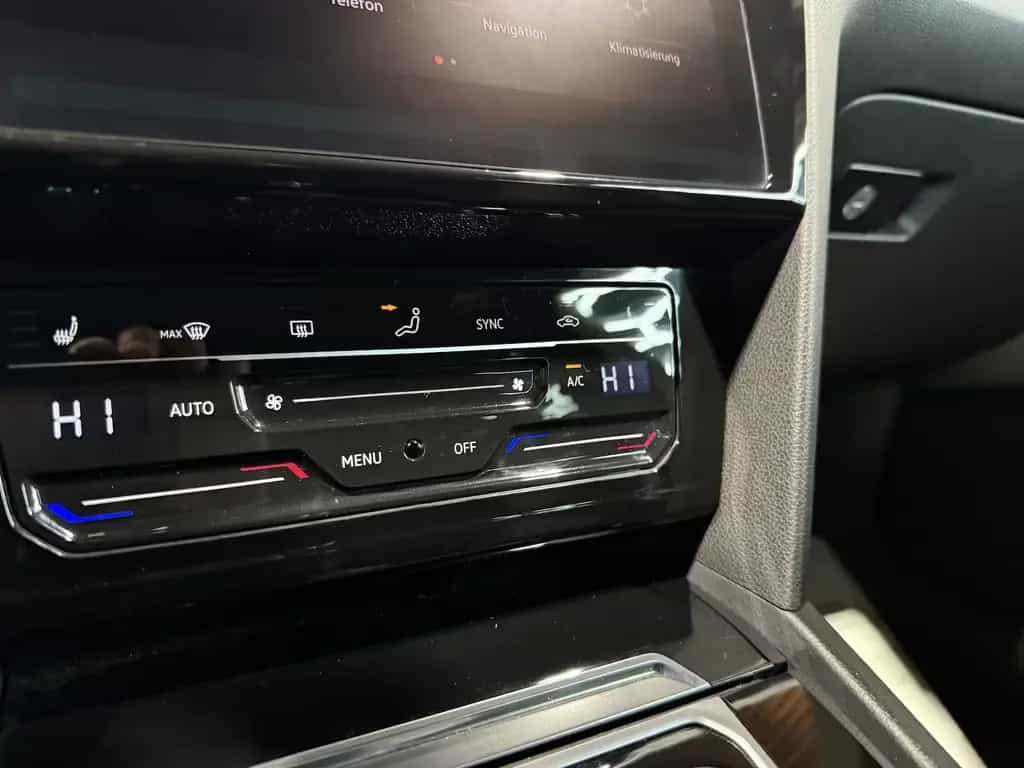 Volkswagen Arteon SB. 2,0 TSI R-Line*Navi*Kam*AHK*Keyl.*IQ* 10/2022-photo-25