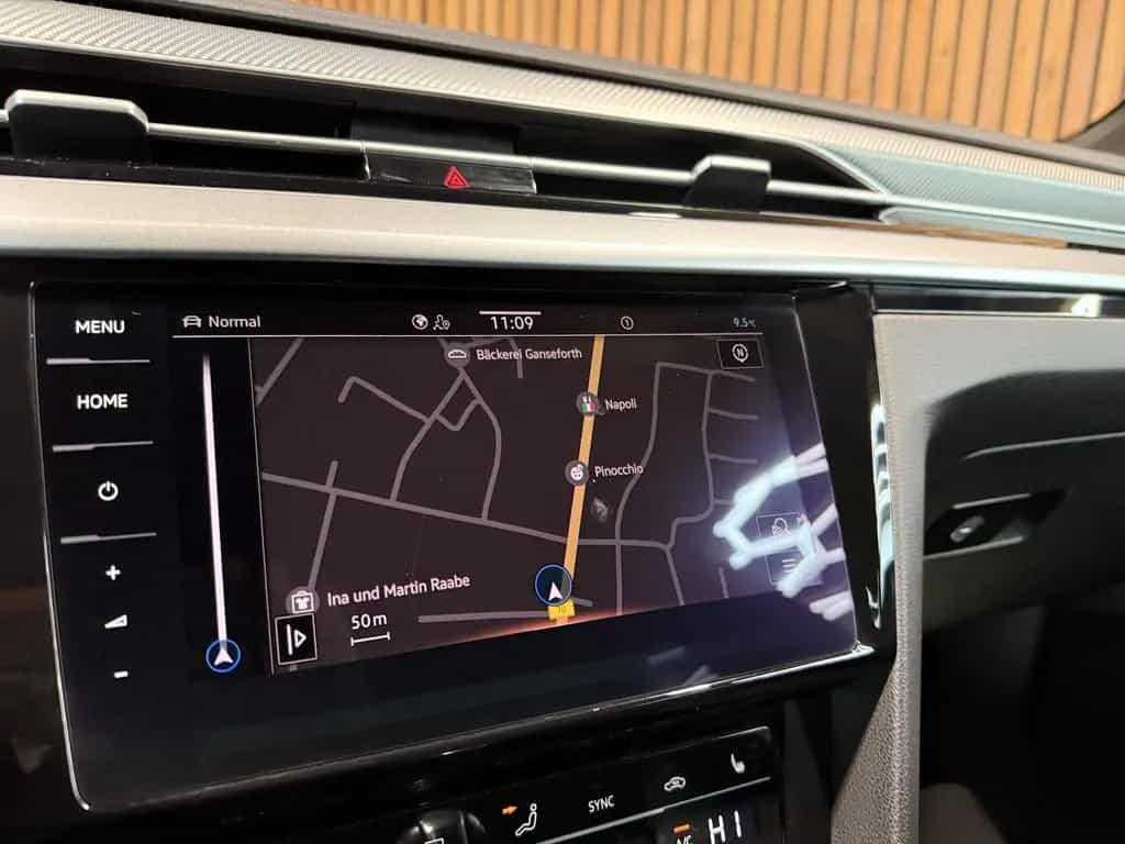Volkswagen Arteon SB. 2,0 TSI R-Line*Navi*Kam*AHK*Keyl.*IQ* 10/2022-photo-27
