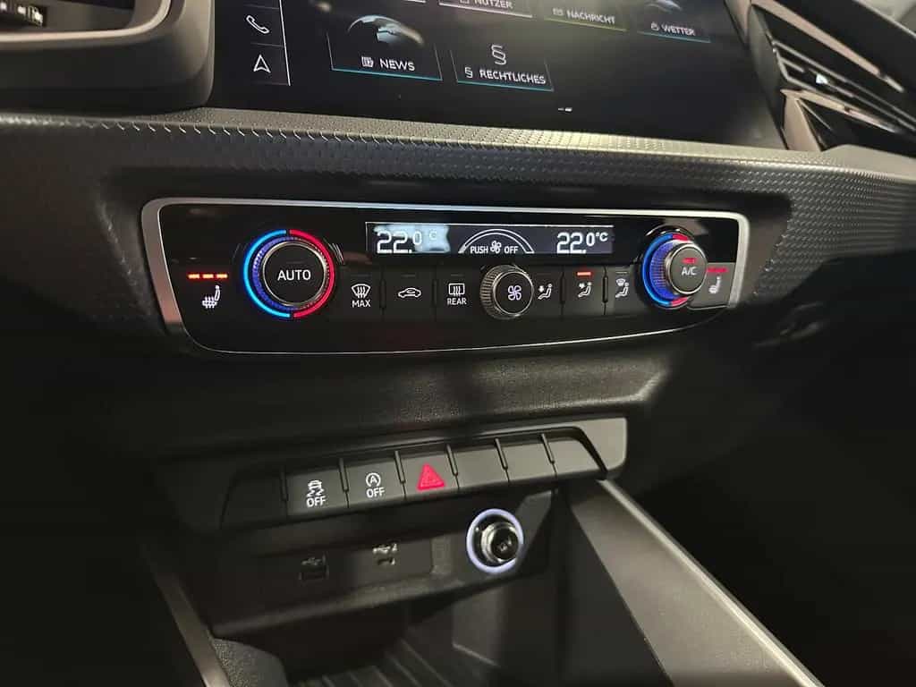 Audi A1 Sb. 30 TFSI*ADVANCED*LED-TEMPO-DSP-PDC-SPUR 10/2019-photo-32