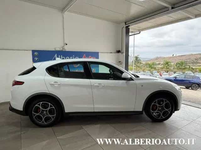 Alfa Romeo Stelvio ROMEO Stelvio 2.2 Turbodiesel 210 CV AT8 Q4 06/2022-photo-3