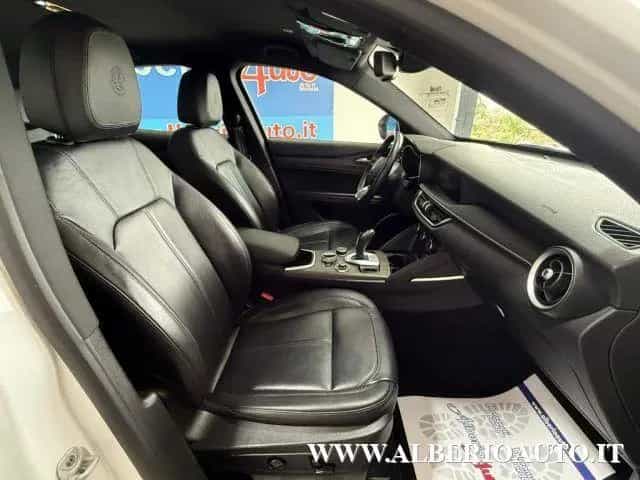 Alfa Romeo Stelvio ROMEO Stelvio 2.2 Turbodiesel 210 CV AT8 Q4 06/2022-photo-5