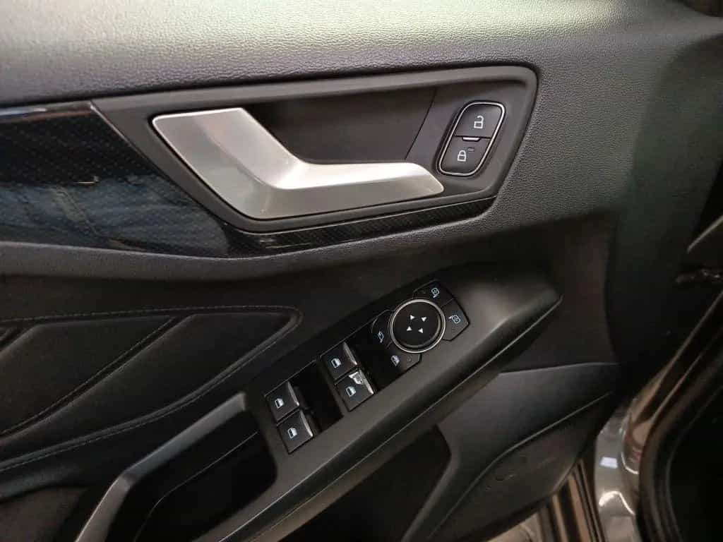 Ford Focus Turnier 1.5 EcoBoost ST-LINE *NAVI*KLIMA* 06/2019-photo-12