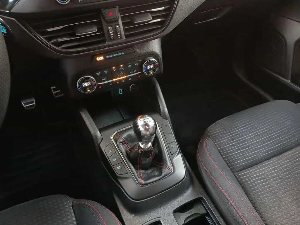 Ford Focus Turnier 1.5 EcoBoost ST-LINE *NAVI*KLIMA* 06/2019-photo-16