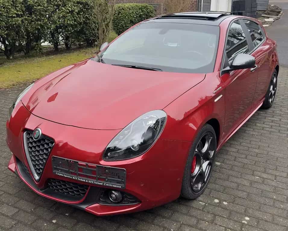 Alfa Romeo Giulietta Veloce *Rosso Competizione*Sport Sitz* 10/2018-photo-1