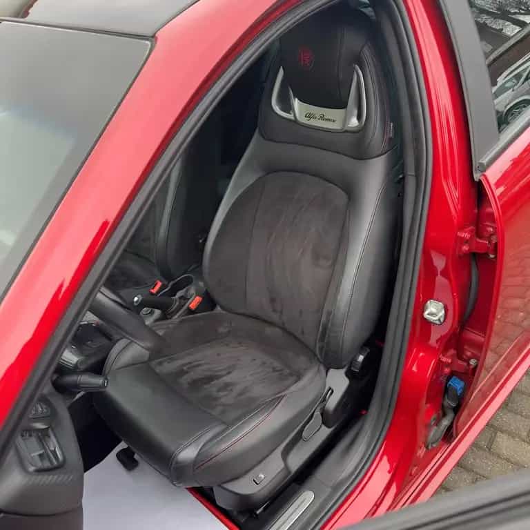 Alfa Romeo Giulietta Veloce *Rosso Competizione*Sport Sitz* 10/2018-photo-8
