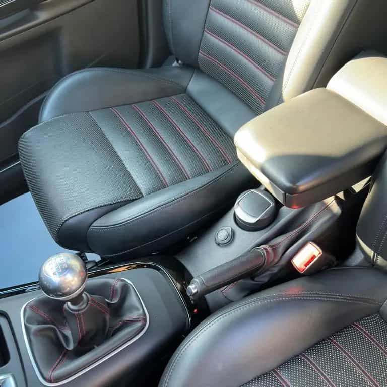 Alfa Romeo Giulietta Quadrifoglio Verde 08/2011-photo-15