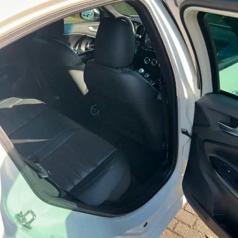 Alfa Romeo Giulietta Quadrifoglio Verde 08/2011-photo-26