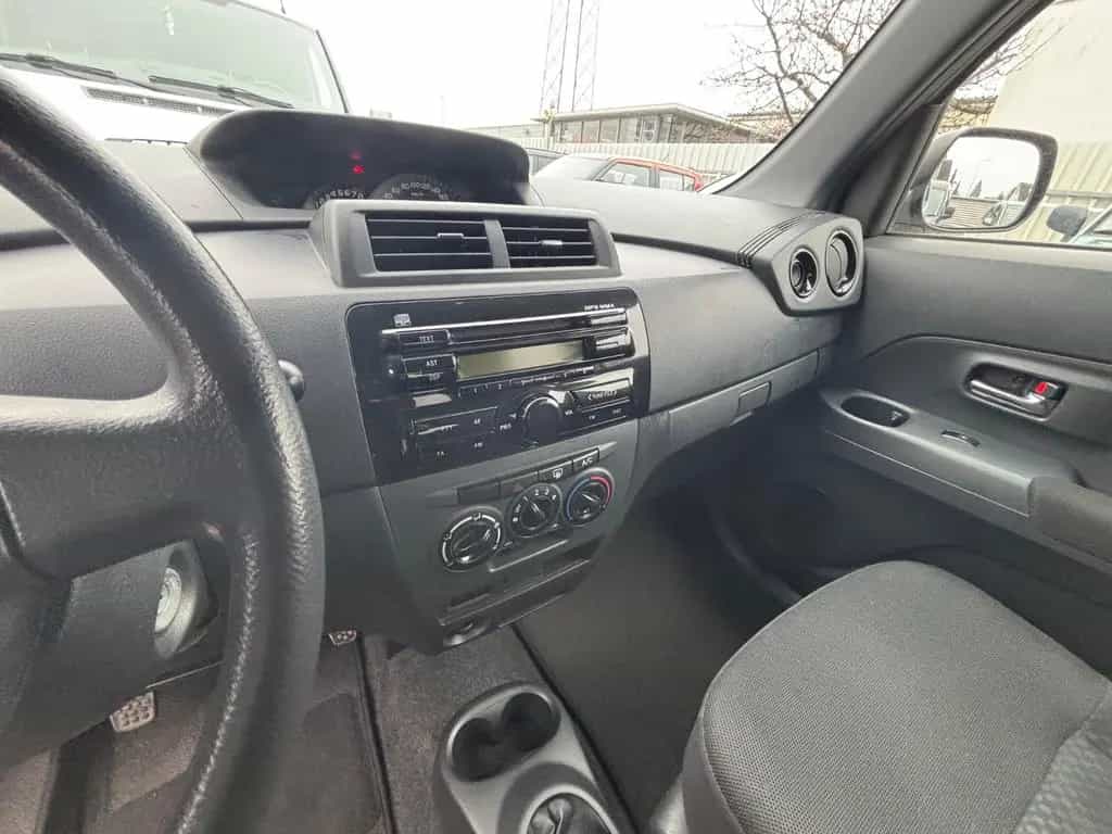 Daihatsu Materia 1.5 weiss 01/2008-photo-10