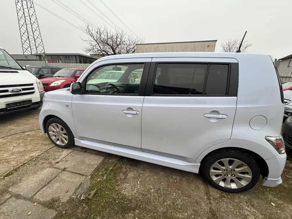 Daihatsu Materia 1.5 weiss 01/2008-photo-2