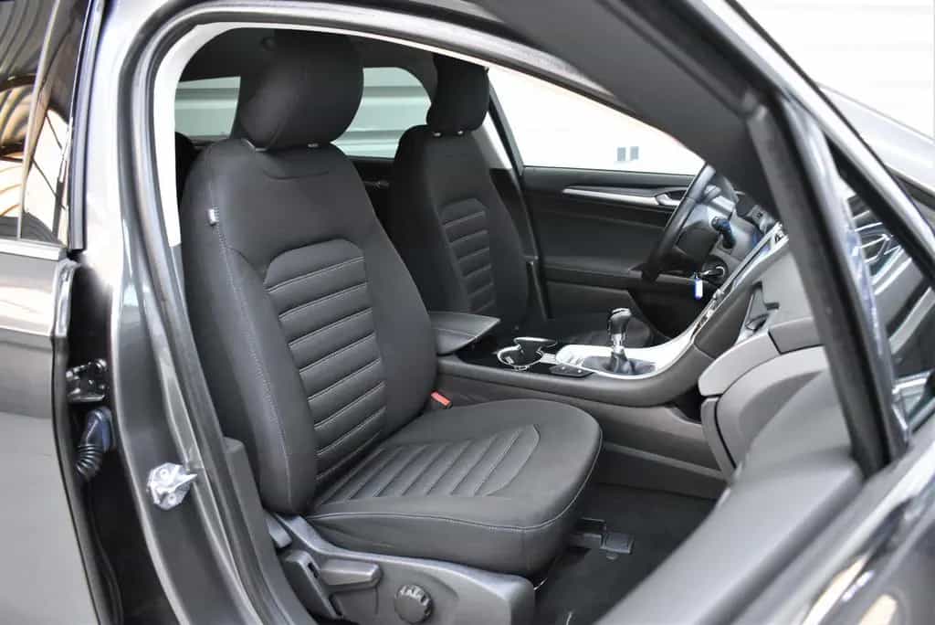 Ford Mondeo Turnier Business Edition+Navi+AHK+PDC 05/2017-photo-9