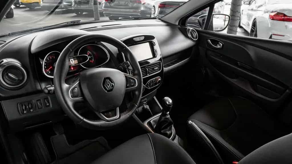 Renault Clio 1.2 LIMITED *PDC*TEMPOMAT*NAVI* 03/2018-photo-5