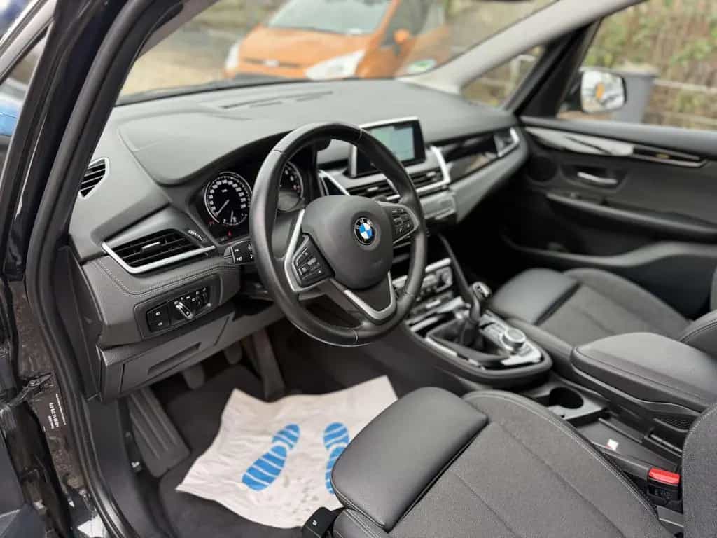 BMW 2 Series 216 216 i Sport Line 07/2019-photo-9